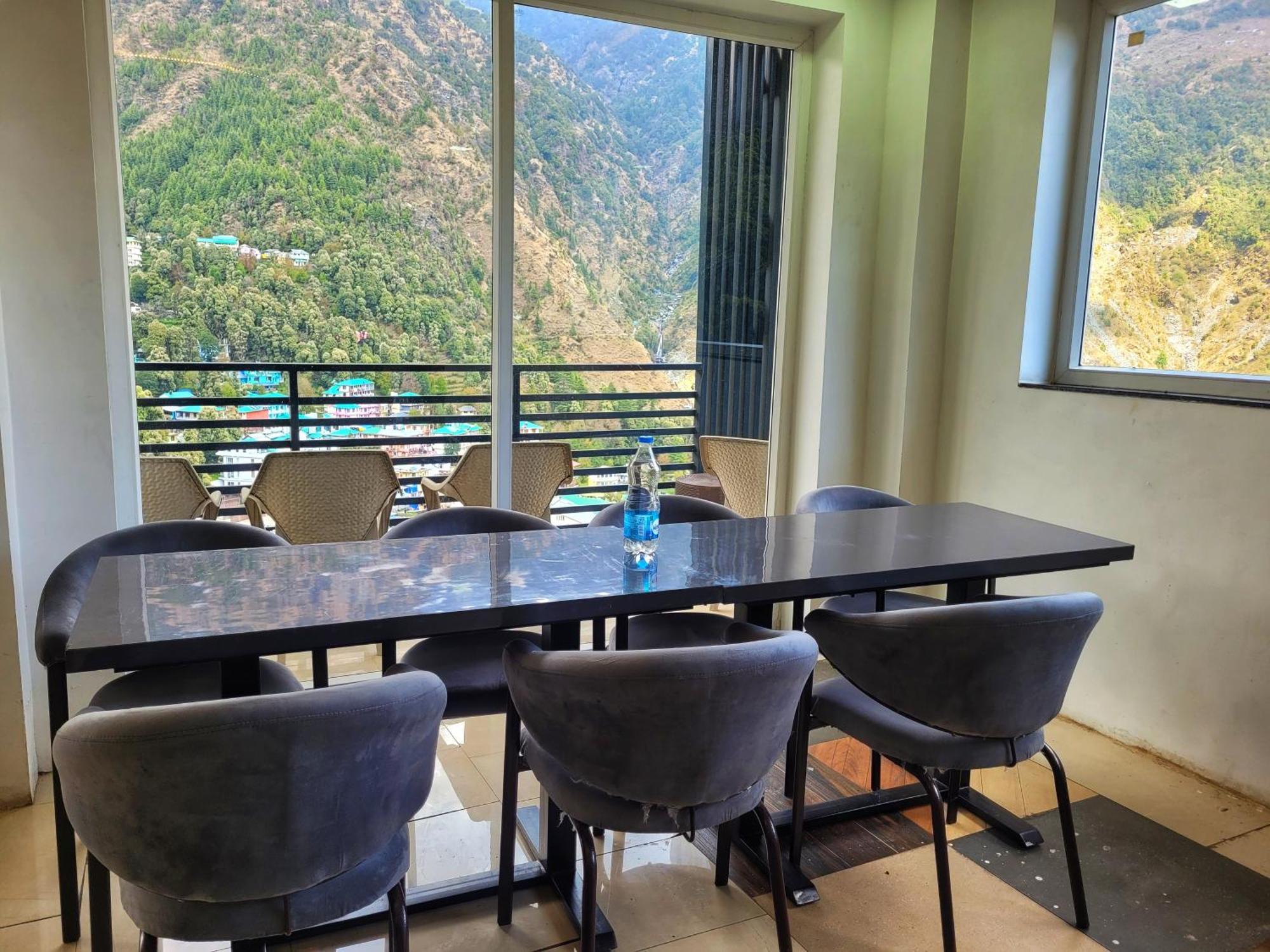 Rr Hotel & Resort Dharamshala Exterior photo